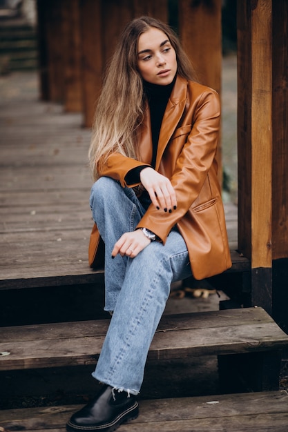 9 Stylish Blazer and Jeans Combos for Any Time of Day