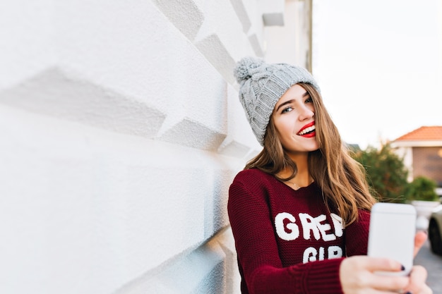 Chic Weekend Looks: Blending Designer Pieces With Affordable Finds