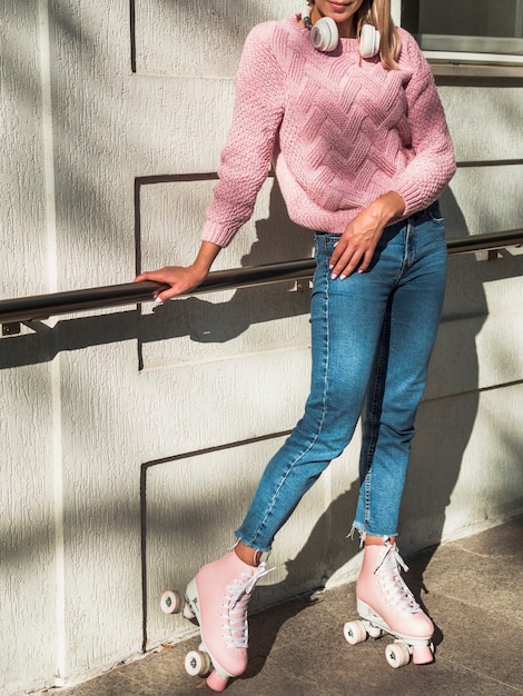 Elevate Your Casual Look: Styling a Denim Skirt with a Vibrant Top – Outfitting Ideas from 40+Style