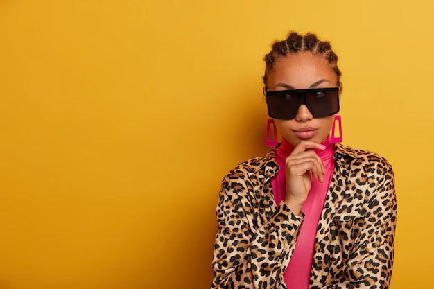 Exploring Bold Fashion: Dropped Crotch Pants and Cut-Out Blouse in a Vibrant, Artistic Home!