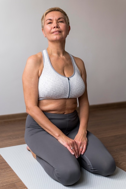 Fitness Fashion Tips: Ideal Workout Attire for Women Over 40!