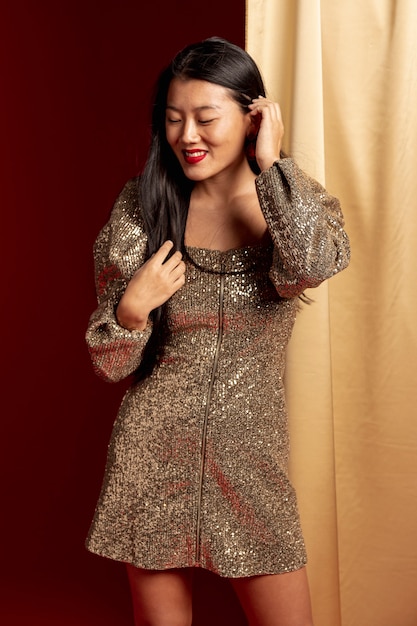 Radiant Sequin Dress Looks to Shine in This Festive Season