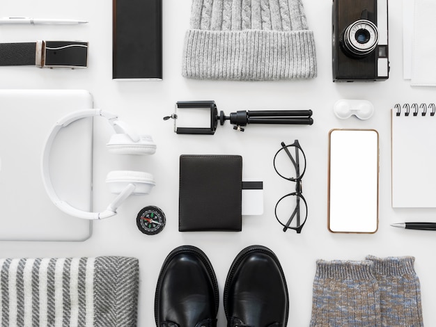 The Ultimate Guide to Curating a Capsule Wardrobe for the STREET / URBAN Fashion Enthusiast